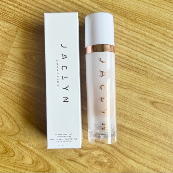 Jaclyn Other - Jaclyn skin perfecting blurring tint